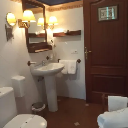 Casa Da Posta De Valmaior * بويرو
